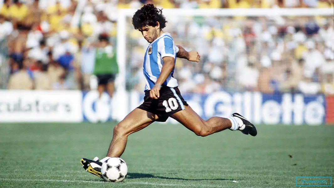 Diego Maradona playing football 1982 tcm25 640178