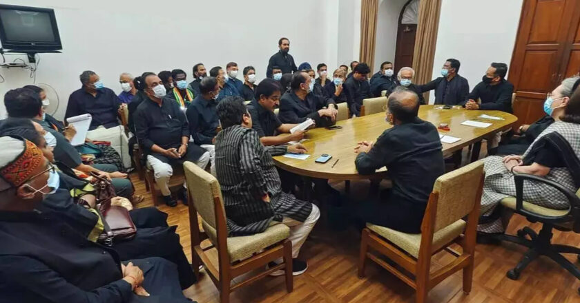 The opposition plans to wear black clothes to Parliament tomorrow as a form of protest concerning the situation in Manipur