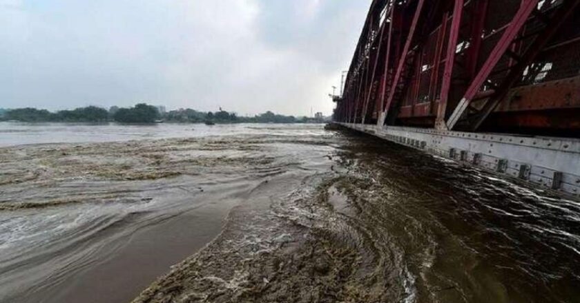 Delhi Flood Warning – Yamuna River Crosses Critical Level at 206.04 mm, Evacuation Initiates