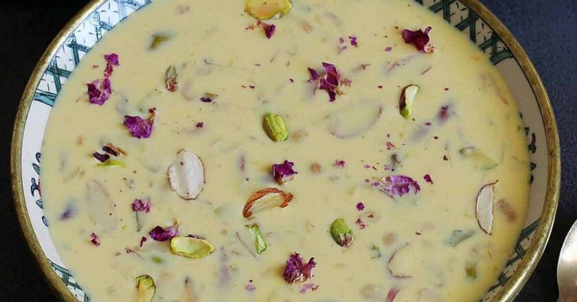 Rabri: A Delightful Indian Dessert with a Rich History and Flavorful Recipe
