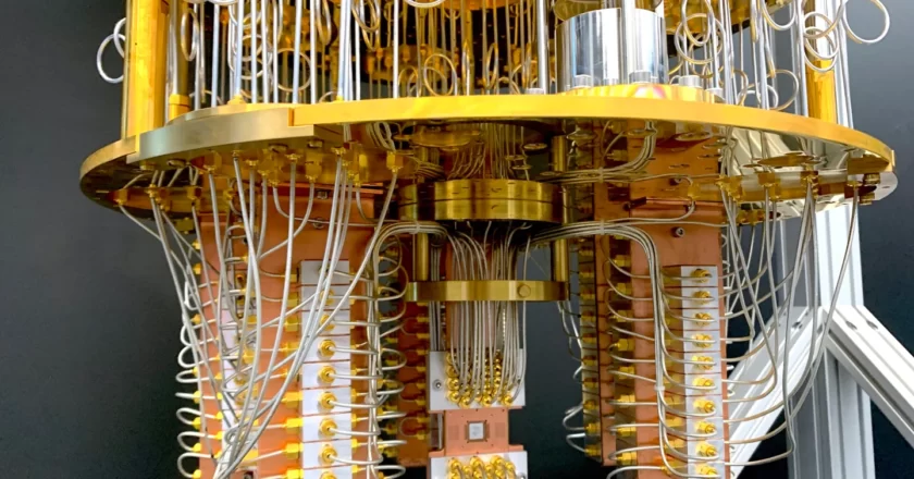Quantum Computing: Unleashing the Power of Quantum Mechanics for Computing Breakthroughs