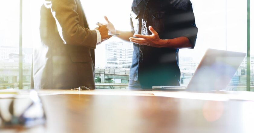 How to Respectfully Disagree With a Coworker