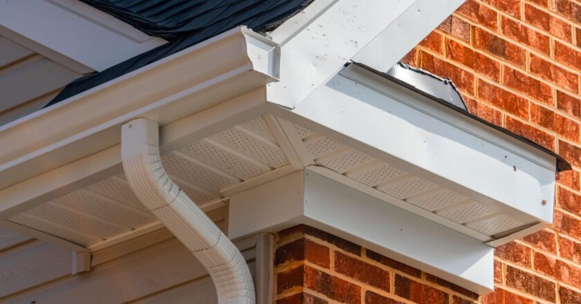 Five Fixes for Leaky Gutters That You Can DIY