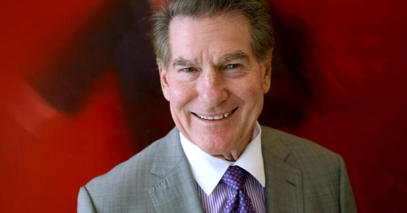 Former Dodgers star Steve Garvey enters U.S. Senate race