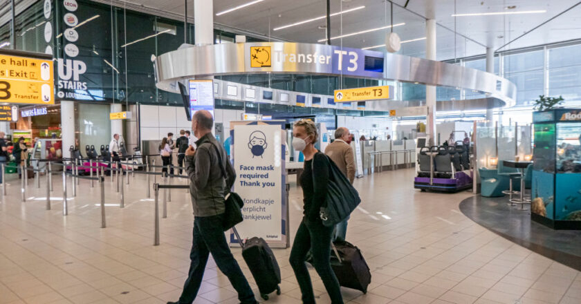 How Duration of Exposure Affects Your COVID-19 Risk