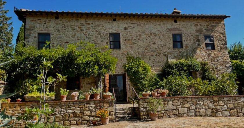 ‘I inherited an Italian farmhouse and want everyone to enjoy its beauty’