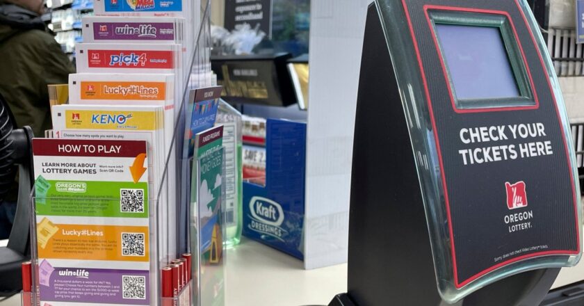 Immigrant From Laos Who Has Cancer Is $1.3B Powerball Winner