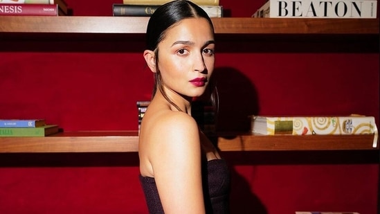 Alia Bhatt drops pics from Gucci event Soni Razdan calls