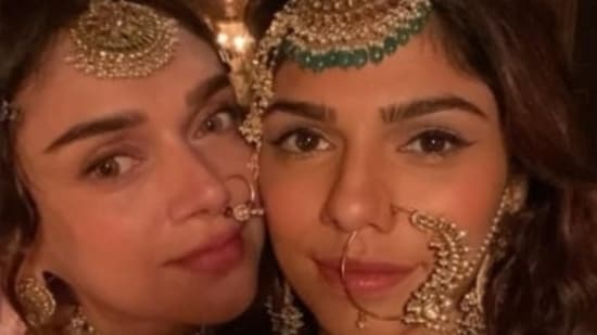 Sharmin Segal spoke about Heeramandi co-star Aditi Rao Hydari. Sharmin Segal spoke about Heeramandi co-star Aditi Rao Hydari.