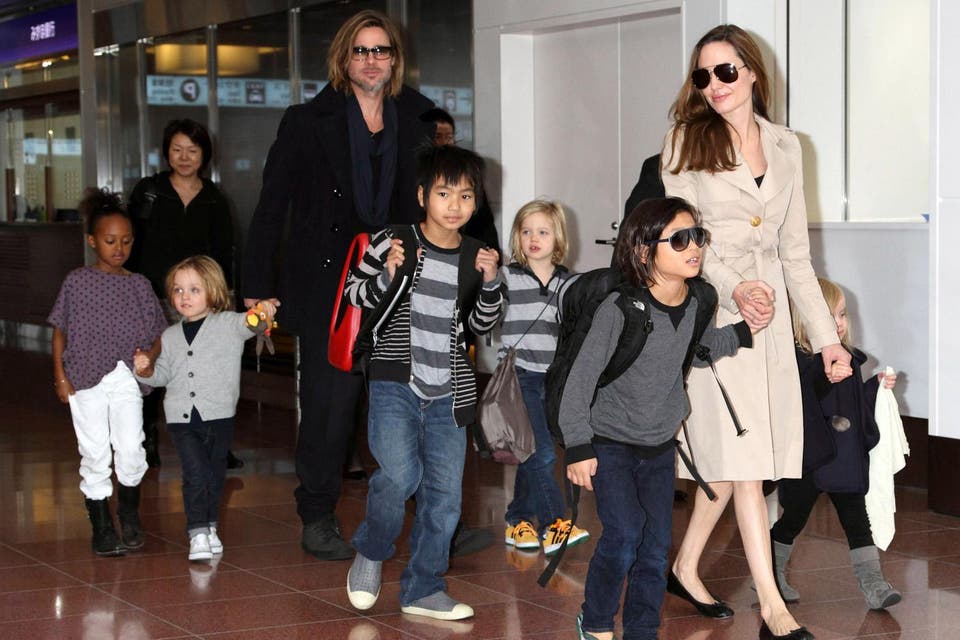 1717226144 288 How did Angelina Jolie and Brad Pitts divorce get so
