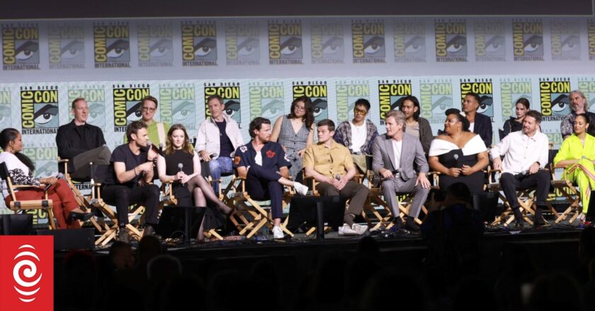 Rings of Power cast unveils first look at season 2 at Comic-Con