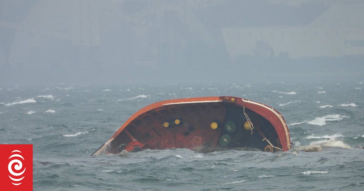 4KMHA42 000 364X79H jpg