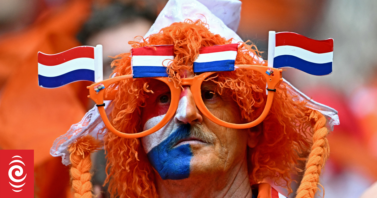 4KNMIE8 dutch fan png
