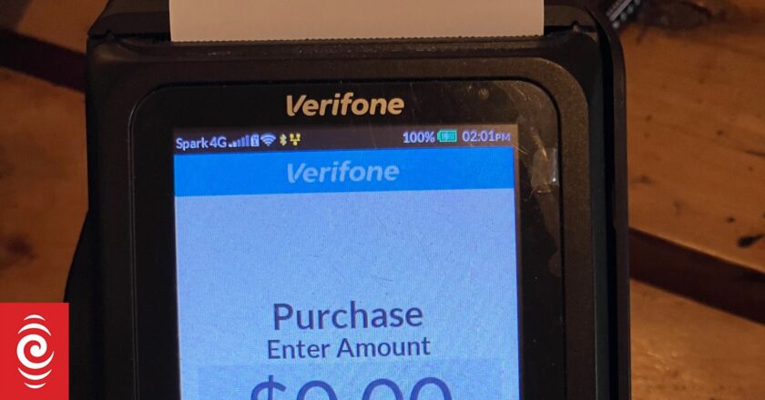 ‘Really quite annoying’ – Paywave surcharges come under fire