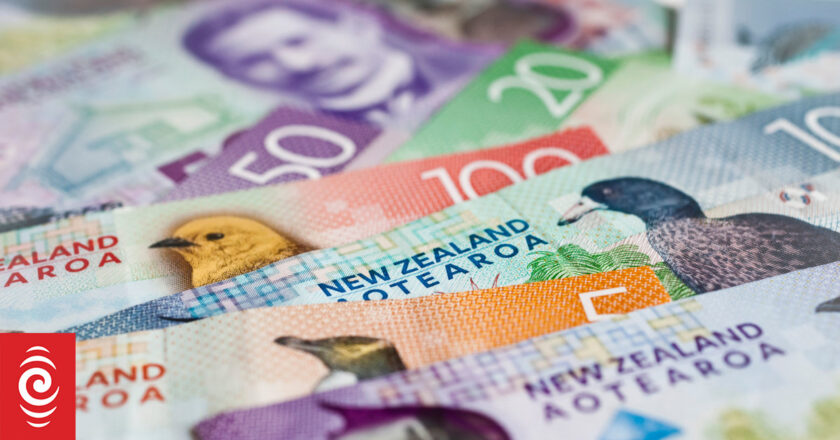 Wholesale interest rates ‘collapse’ – here’s what that means for borrowers