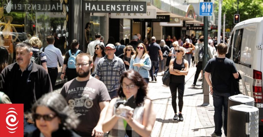 Business confidence improves for first time in six months