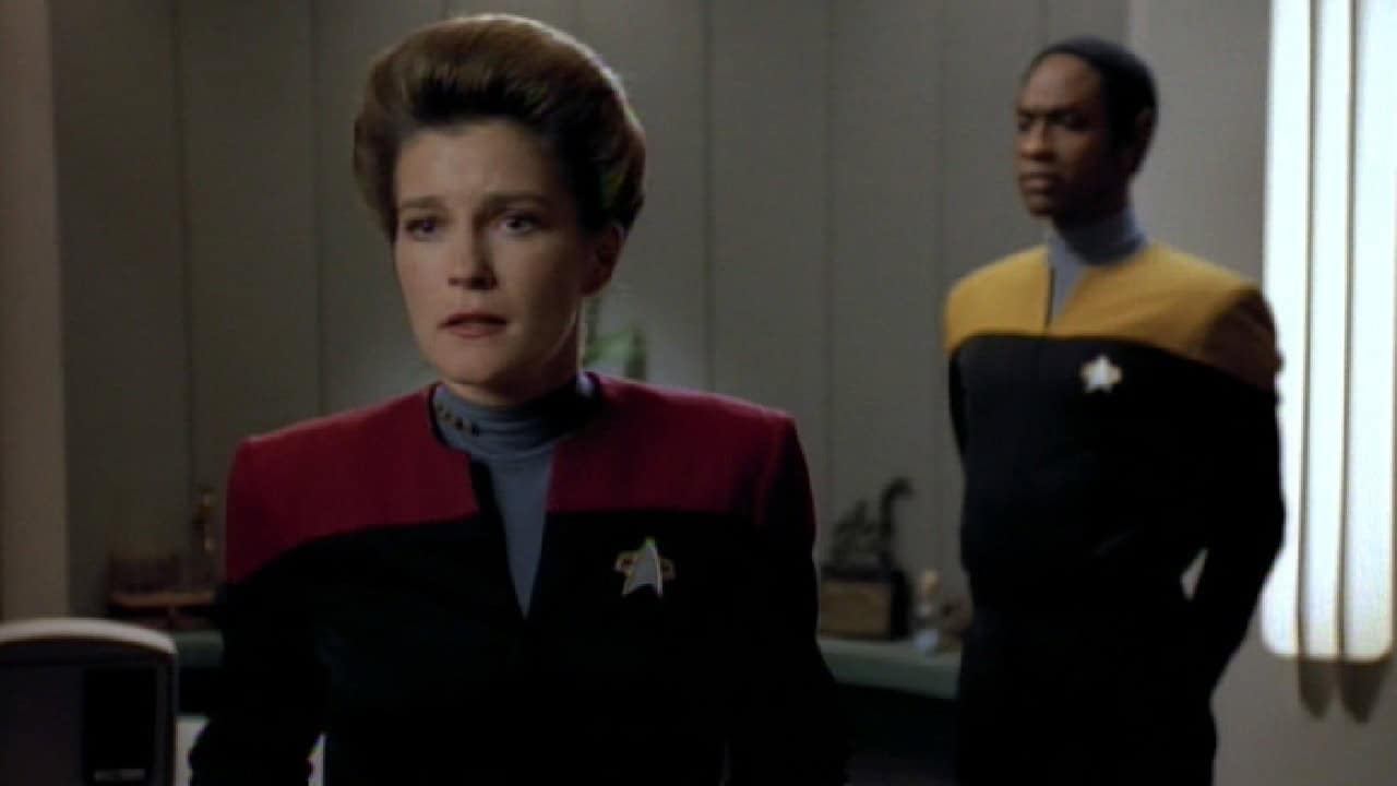 Voyager Prime Factors Janeway Tuvok 1