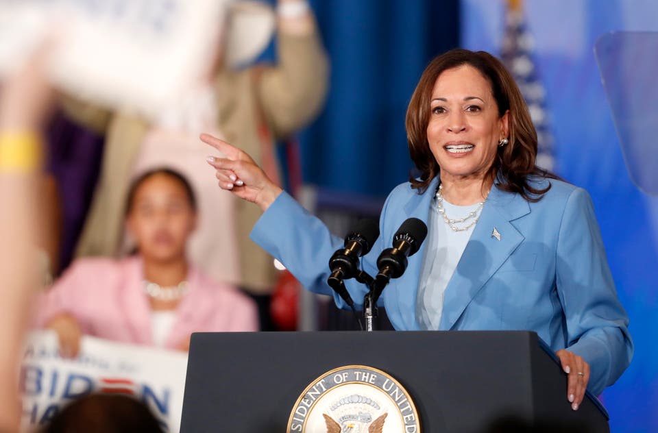 Kamala Harris: Gen Z-friendly VP, Democratic leader — and first female POTUS? 4 Kamala Harris
