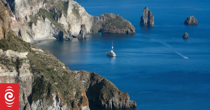 Sicily yacht capsize: Kiwi on board luxury boat that sank