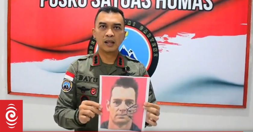 New Zealand helicopter pilot killed in Papua, police say