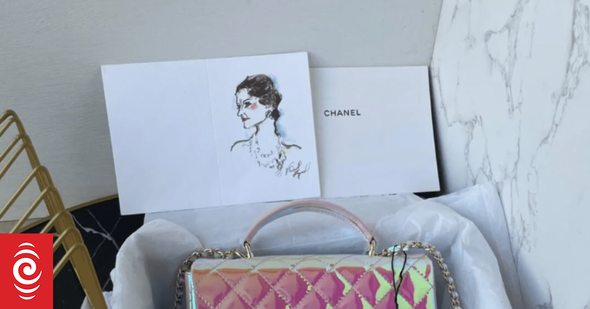 4KLXB4O Chanel rep bag posted by Chinese seller on RepLadies Screen Shot 2024 07 22 at 5 26 58 PM png