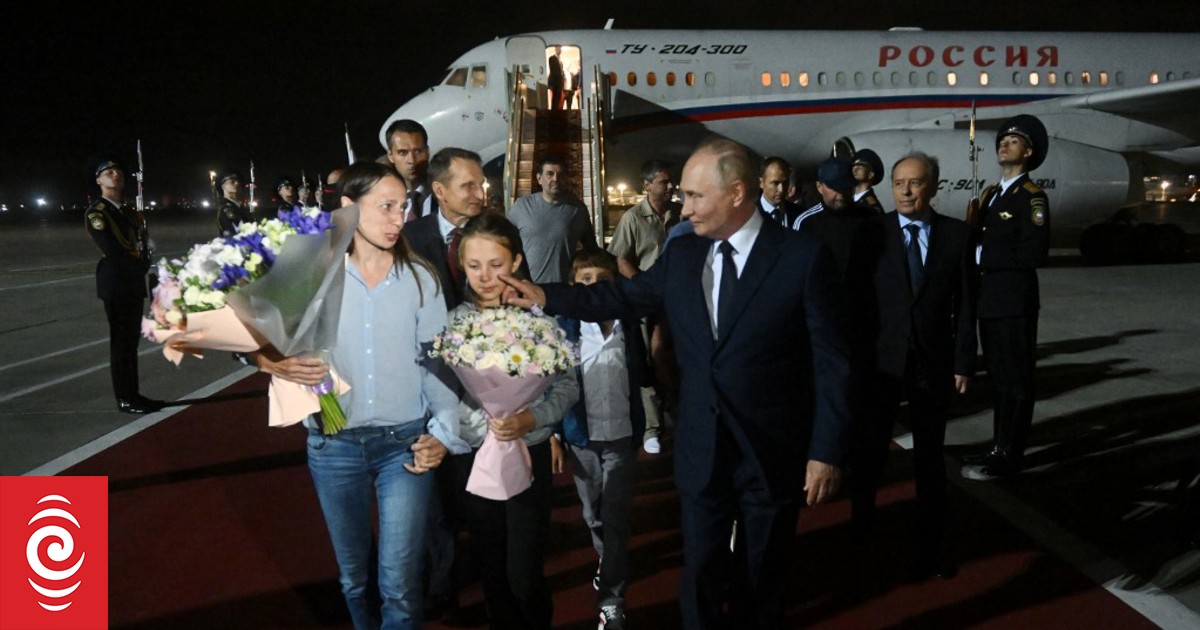 4KM1EGC 000 368P262 jpg