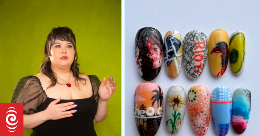 How to craft artwork on a canvas only two centimetres long