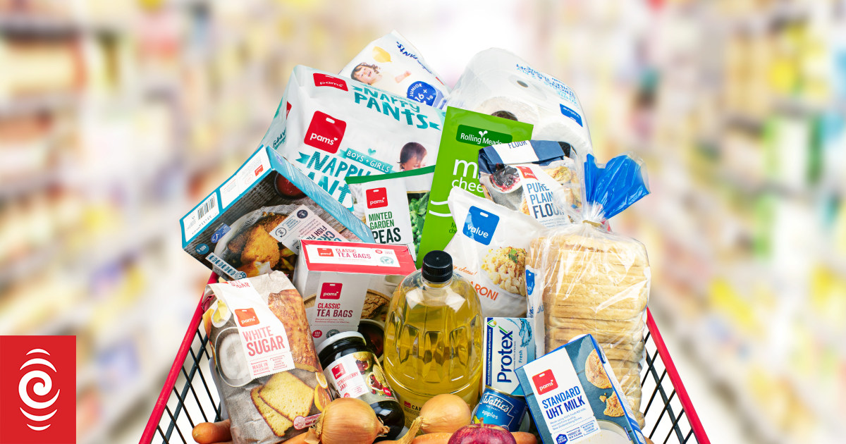 4LRY5XZ Foodstuffs rolls back prices by an average of 10 on more than 110 everyday items to 2021 levels jpg