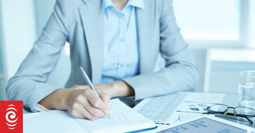 Women still facing gender inequity in workplace, study shows