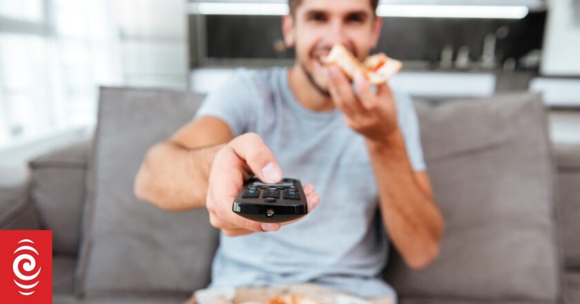 Is eating in front of the TV really that bad for you?