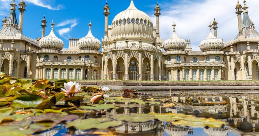 Best day trips by train from London to see historic wonders