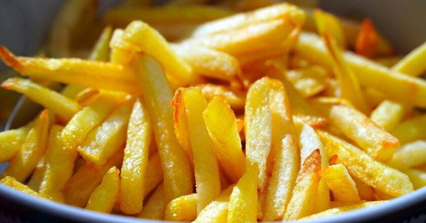 Exercise or extra fries? New study debunks the brain`s long time dilemma
