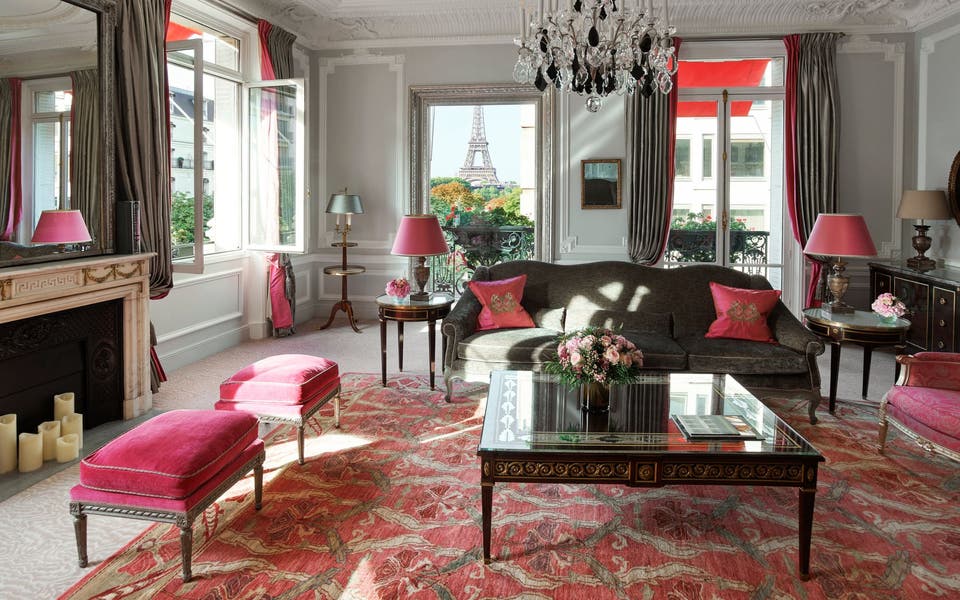 1726133529 840 Emily in Paris the chicest filming locations to visit in