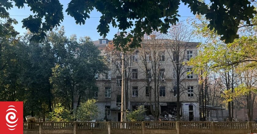 Nine dead in Russian attacks on Ukraine hospital