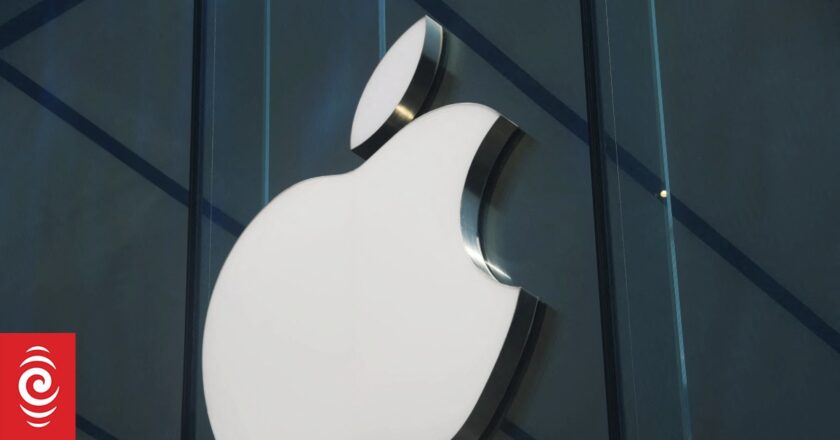 Apple tax bonanza hands Ireland political, reputational headache