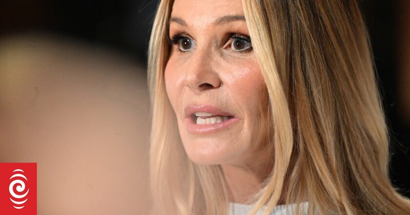 Elle Macpherson reveals she had breast cancer, is now in remission