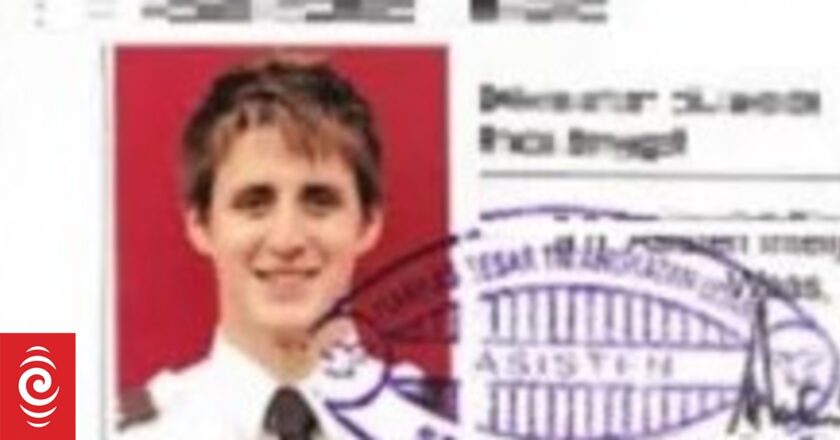 Rebels who kidnapped Kiwi pilot in West Papua propose terms of release