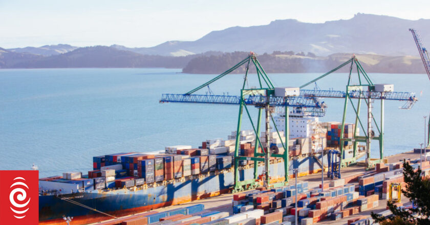 Exporters feel more confident, but still struggle with rising costs