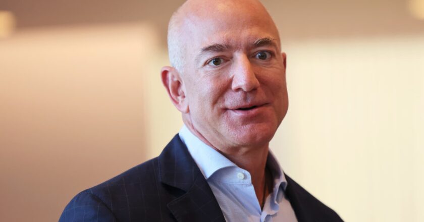Jeff Bezos killed Washington Post endorsement of Kamala Harris
