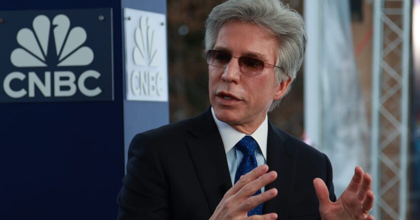 ServiceNow, CoreWeave to invest billions in UK data centers for AI