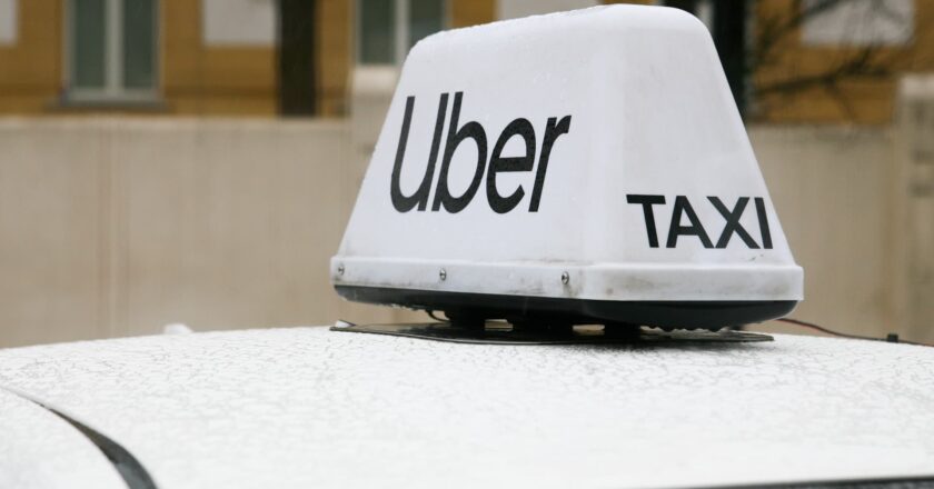 Ride-sharing giants Uber, Lyft jump after Tesla’s ‘toothless taxi’ fails to excite investors