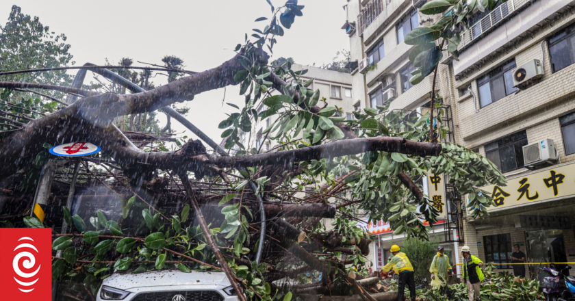 Typhoon Kong-rey bashes Taiwan, the largest storm to hit island since 1996