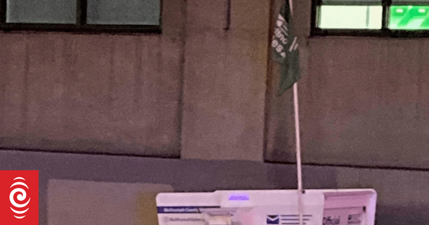 US authorities investigating two ballot box fires