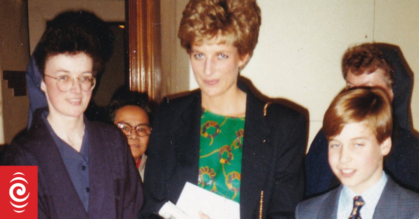 Previously unseen photos of Prince William with his mother Diana visiting homeless charity released