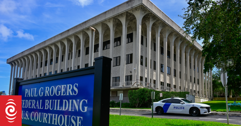 Former Abercrombie CEO Mike Jeffries indicted for sex trafficking