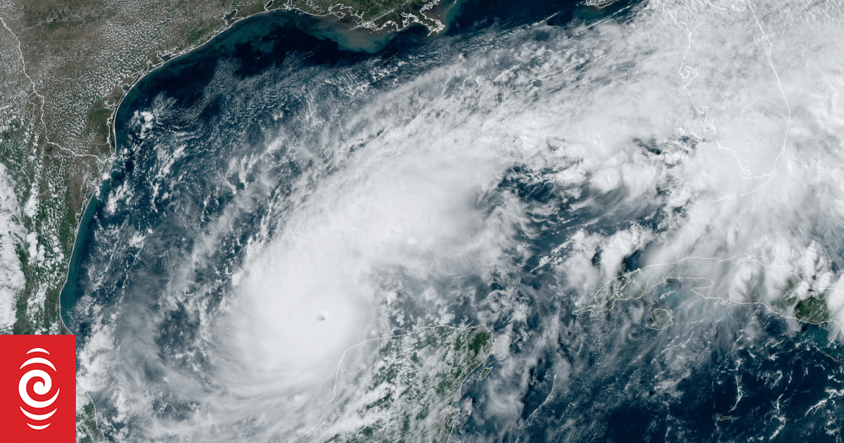 4KIMUPK AFP 20241007 36JJ8U3 v1 HighRes ResidentsOnFloridaSWestCoastPrepareForHurricane jpg