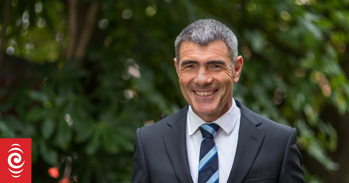 4KIUNAN Nathan Guy jpg