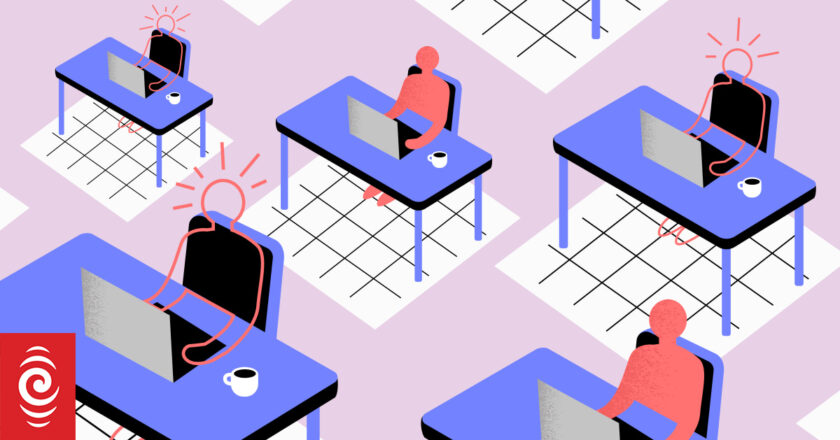 More than 40 percent of employees worried about job security, survey shows