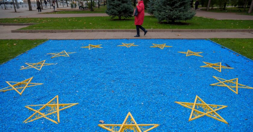 Moldovans head to the polls for presidential election and EU referendum | World News