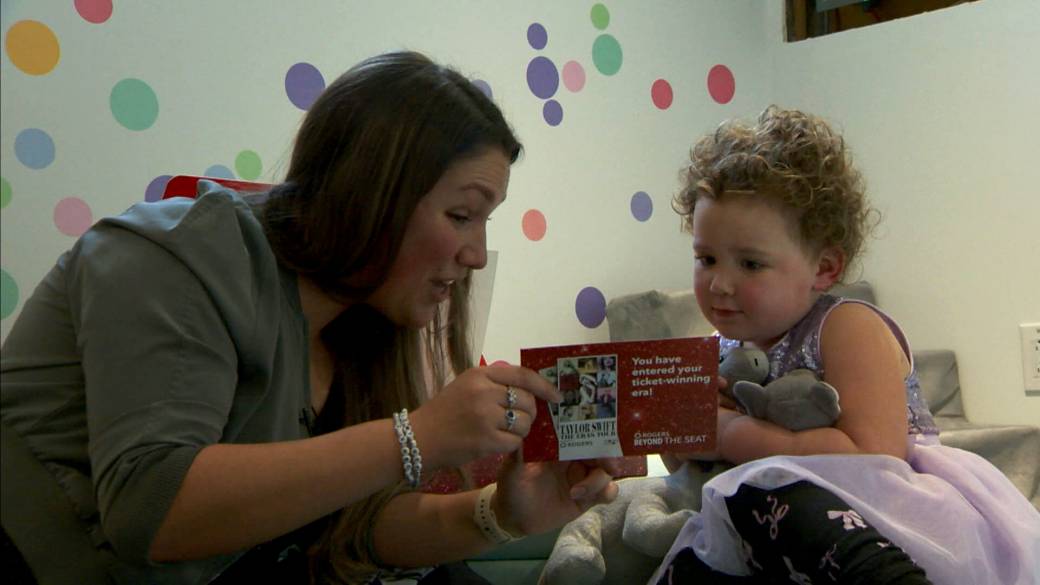 Click to play video: 'Quebec toddler who survived cancer gifted tickets to Taylor Swift’s Eras Tour in Toronto'